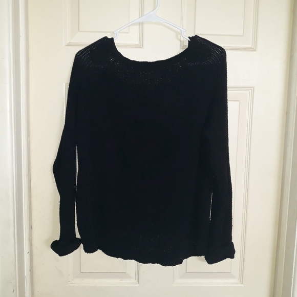 Soft black sweater no brand or size A- 43 5/$25 - Picture 2 of 2